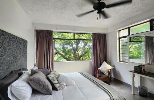 Durban North Apartment | Private Oasis