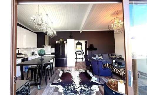 Stellenbosch Central Apartment | Private Penthouse in the middle of bustling Stellenbosch