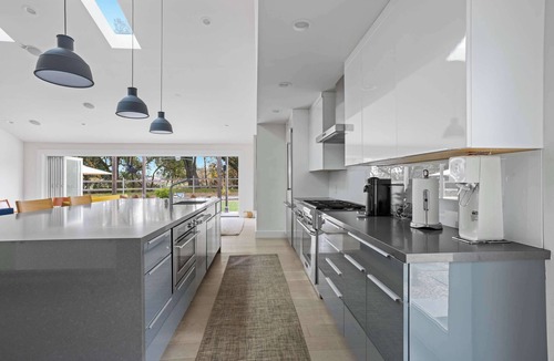Sonoma House | Private Retreat | Bocce Ball | Putting Green | BBQ