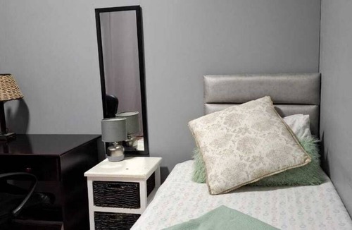Plumstead Resort | Private room ∙ 1 guest