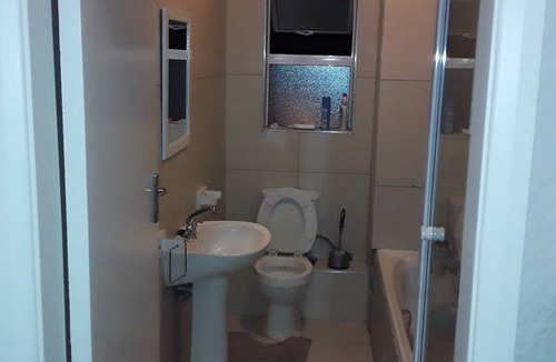 Kenilworth Resort | Private room ∙ 3 guests