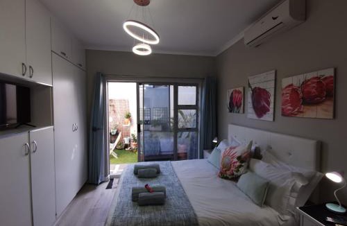 Kenridge Apartment | Protea Suite