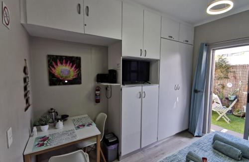 Kenridge Apartment | Protea Suite