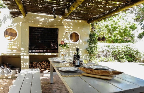 Franschhoek House | Quaint & Quirky Cottage in the heart of Franschhoek Village
