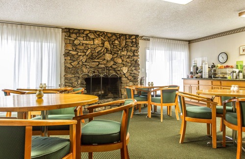 Santa Clara Hotel | Quality Inn & Suites Silicon Valley