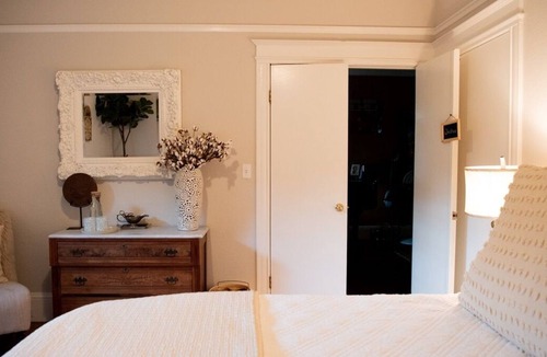 Central San Mateo House | Queen Bedroom, relaxed atmosphere Near Downtown