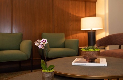 South Beach Hotel | Queen Cityscape Retreat | Free Breakfast | Steps to Embarcadero