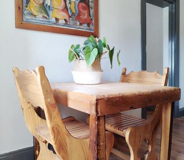 Adelaide Apartment | Queen's Accommodation