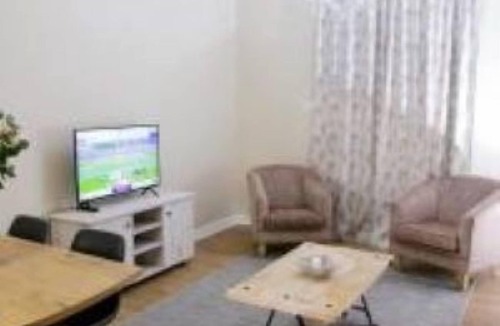 Oudtshoorn Apartment | Queen's Residences by BON Hotels