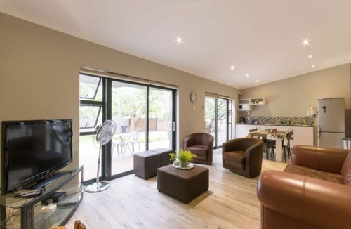 Queenswood House | Queensrest