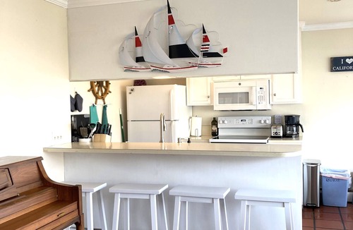 Dillon Beach House | Quick walk to the Beach 3 Bedrooms 1.5 Bath Sleeps 6