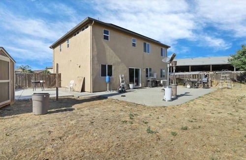 Stockton House | Quiet 1-bedroom in house with Wi-Fi in quiet Stockton neighborhood.