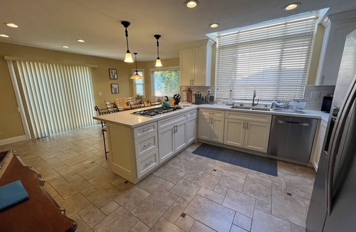 Santa Rosa House | Quiet Cul-de-sac Wine Country Home in Santa Rosa with AC, WiFi