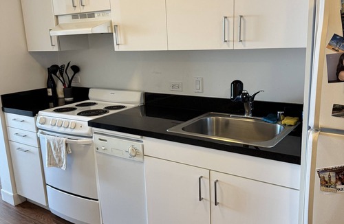 Downtown San Francisco Apartment | Quiet & Secure Apartment, Concierge, Gym & City Views