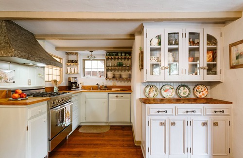 Golden Rectangle Cottage | Quintessential Carmel Charmer-Walk to downtown Carmel & beach, AVAIL SEPT & DEC