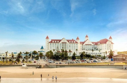 Summerstrand House | R 1549 The Boardwalk Hotel Convention Centre & Spa With Arcade/Game Room, Garden, And Fitness Facili