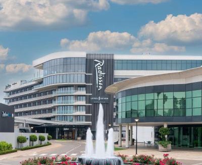 Kempton Park Hotel | Radisson Hotel and Convention Centre OR Tambo Airport