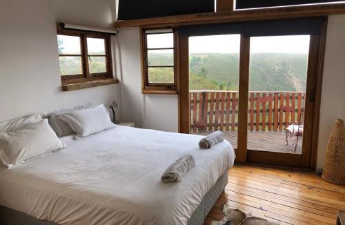 Die Barakke Cabin | Rainforest Ridge Eco Resort