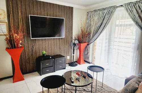 Pretoria Apartment | Red Peppers
