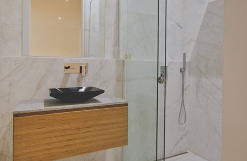 Mountainside Apartment | Red Rock Ocean View Villa - Corporal's Room