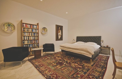 Mountainside Apartment | Red Rock Ocean View Villa - Corporal's Room