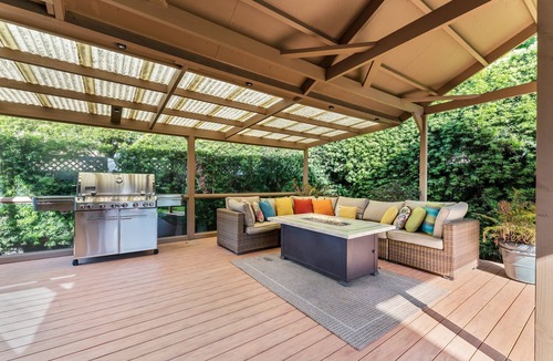 Redwood Shores House | *Redwood Shores Living SFO 15min away* BRAND NEW GRILL &JACUZZI! COME ENJOY*