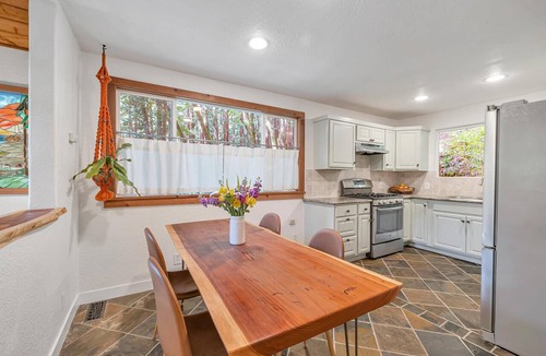 Loma Mar House | Redwood Treehouse Retreat in Loma Mar Redwoods