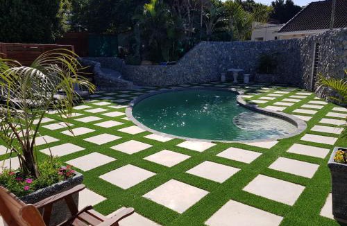 Beacon Bay Bed & Breakfast | Reef View BnB