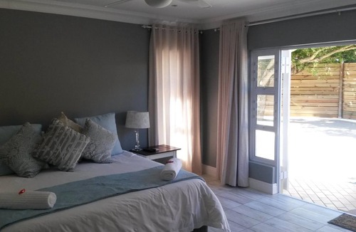 Beacon Bay Bed & Breakfast | Reef View BnB