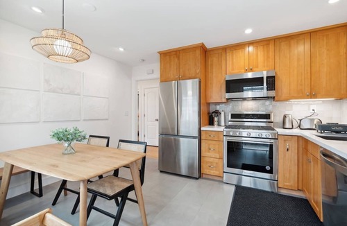 El Granada House | Relax Coastal Retreat: Beautiful 2B Home Nr Beach