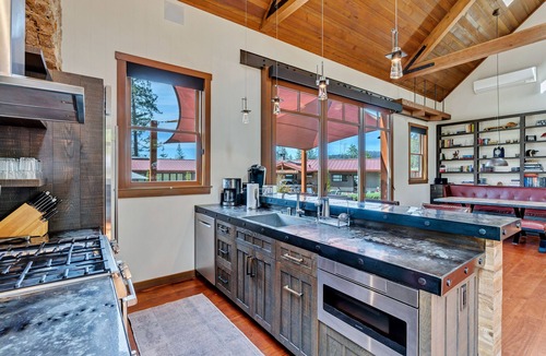 Santa Rosa House | Relax in the most beautiful, secluded setting Sonoma County has to offer