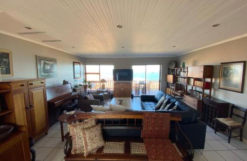 Boggoms Bay Apartment | Relax & Recharge