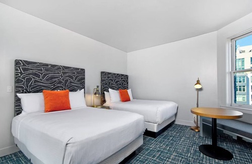 Downtown San Francisco Hotel | Relaxing Double Room with Rooftop Pool, Near Pier 39 & Coit Tower