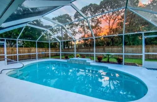 Sebastian Highlands House | ☆☀︎❀Relaxing Heated Pool!Beautiful Patio,Pet Friendly,Fenced Area, Near Beaches!