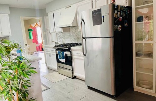 South San Mateo House | Relaxing long term stay in hillside San Mateo, CA