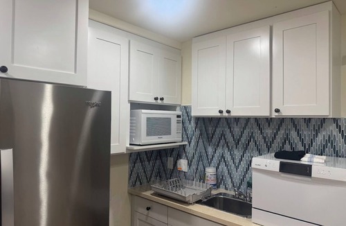 Paradise Valley Apartment | Remodeled 1BR near SF/SFO — parking + EV