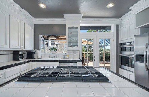 Folsom House | Remodeled Historic Folsom Craftsman House - Pool - Walk to Sutter St