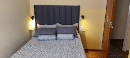 Kempton Park House | Rest at 54 Gladiator Guesthouse