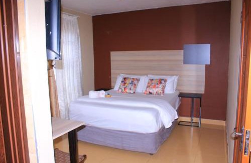 Thohoyandou House | Restinn at 49 Lodge