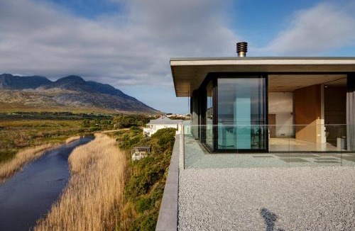 Pringle Bay House | Restio River House