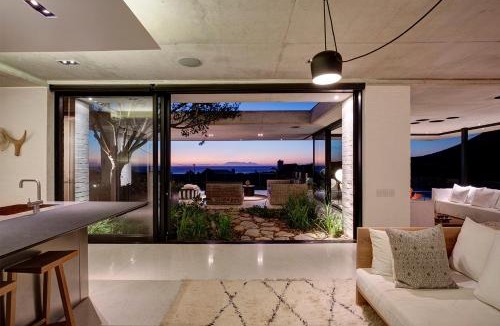 Pringle Bay House | Restio River House