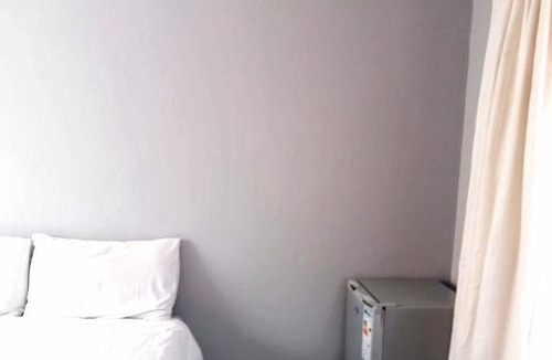 Secunda House | Rethapaki Guesthouse