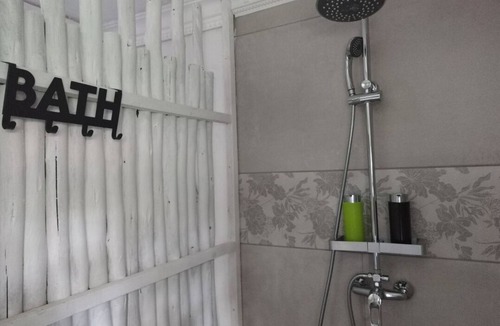 Mbombela Cottage | Retreat: Home Sweet Home Farm Cottage