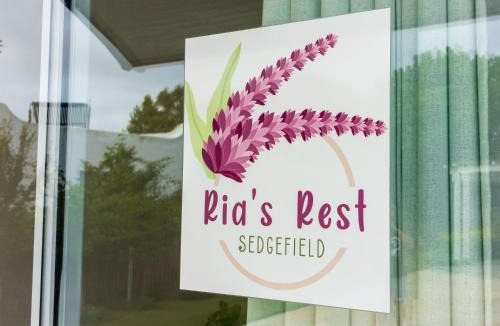 Sedgefield Apartment | Ria's Rest Self Catering Flatlet