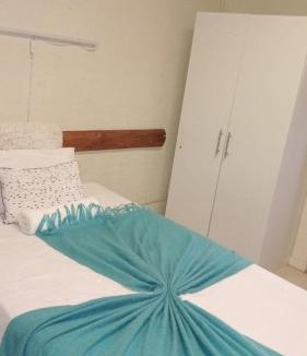 Kareeberg Bed & Breakfast | Richards Bay Airport Guest House The Comfort Zone