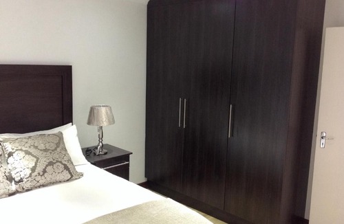 Lansdowne Apartment | Ringwood Villa Apartment