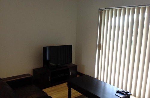 Lansdowne Apartment | Ringwood Villa Apartment