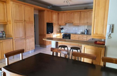 Pinelands Villa | Ringwood Villa
