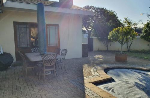 Pinelands Villa | Ringwood Villa