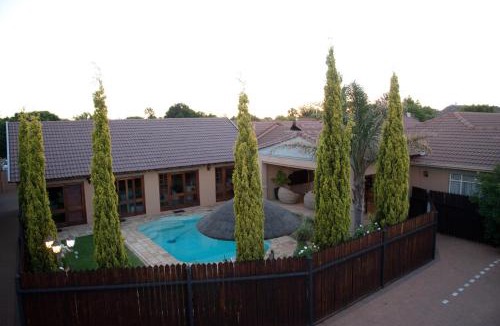 Universitas House | Rise and Shine Lodge